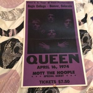 Queen poster